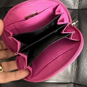 Perlina Fuchsia Leather Credit Card Zip Case
